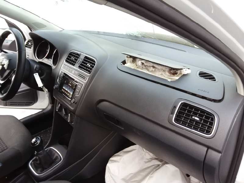 Dashboard Vw Polo How Car Specs