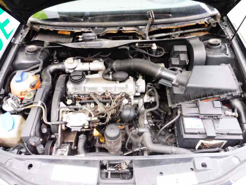 Engine Control Unit Ecu Audi A3 8l1 19 Tdi B Parts