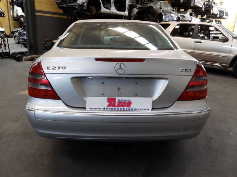 Radio Mercedes Benz E Class W211 E 270 Cdi 211 016 B Parts