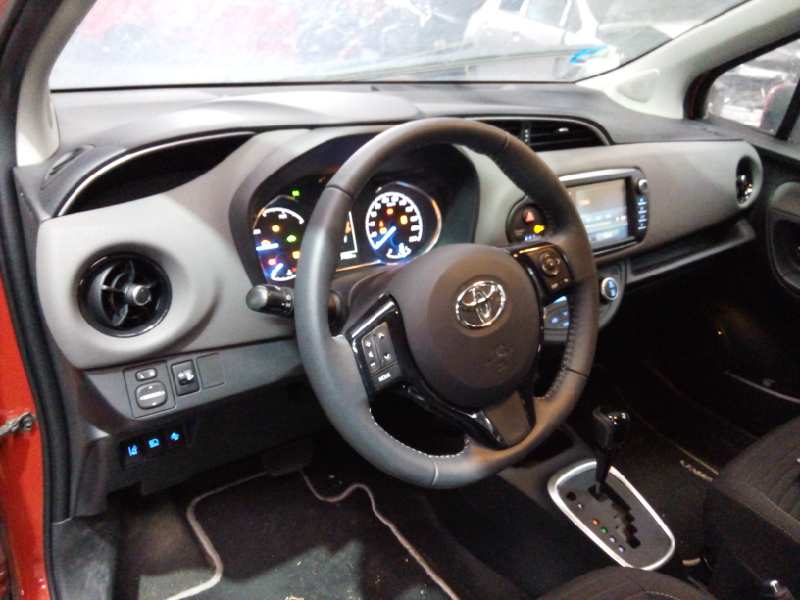 Tableau de bord TOYOTA YARIS (_P13_) 1.5 Hybrid (NHP130_) BParts