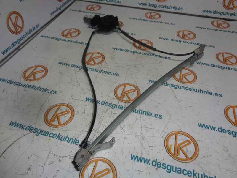 Elevalunas manualmente delantera derecha para 7700838591