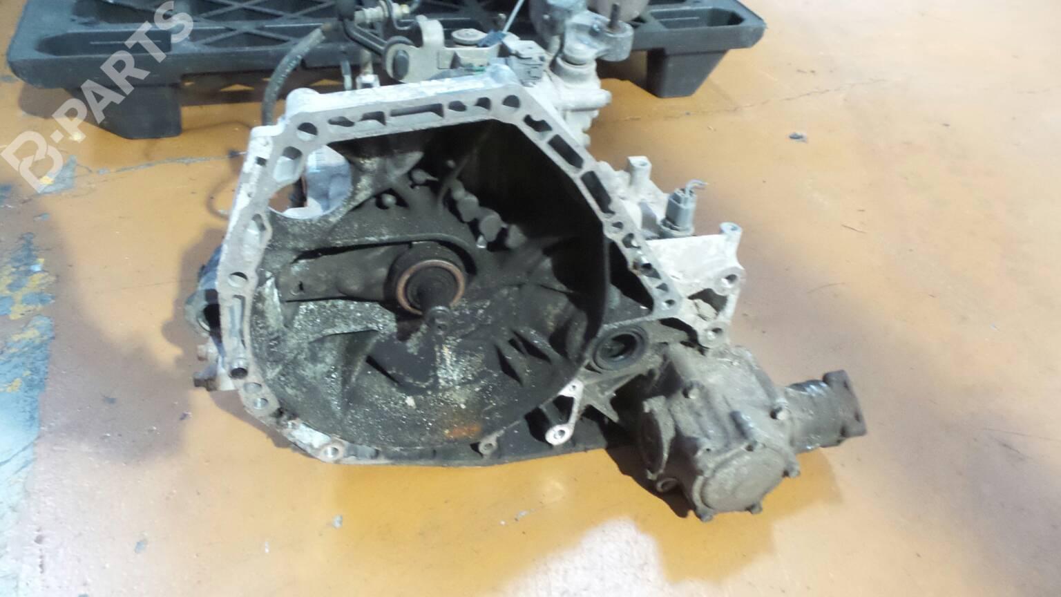 Manual Gearbox SBXM-1071515 HONDA, CR-V I (RD) 2.0 16V ...