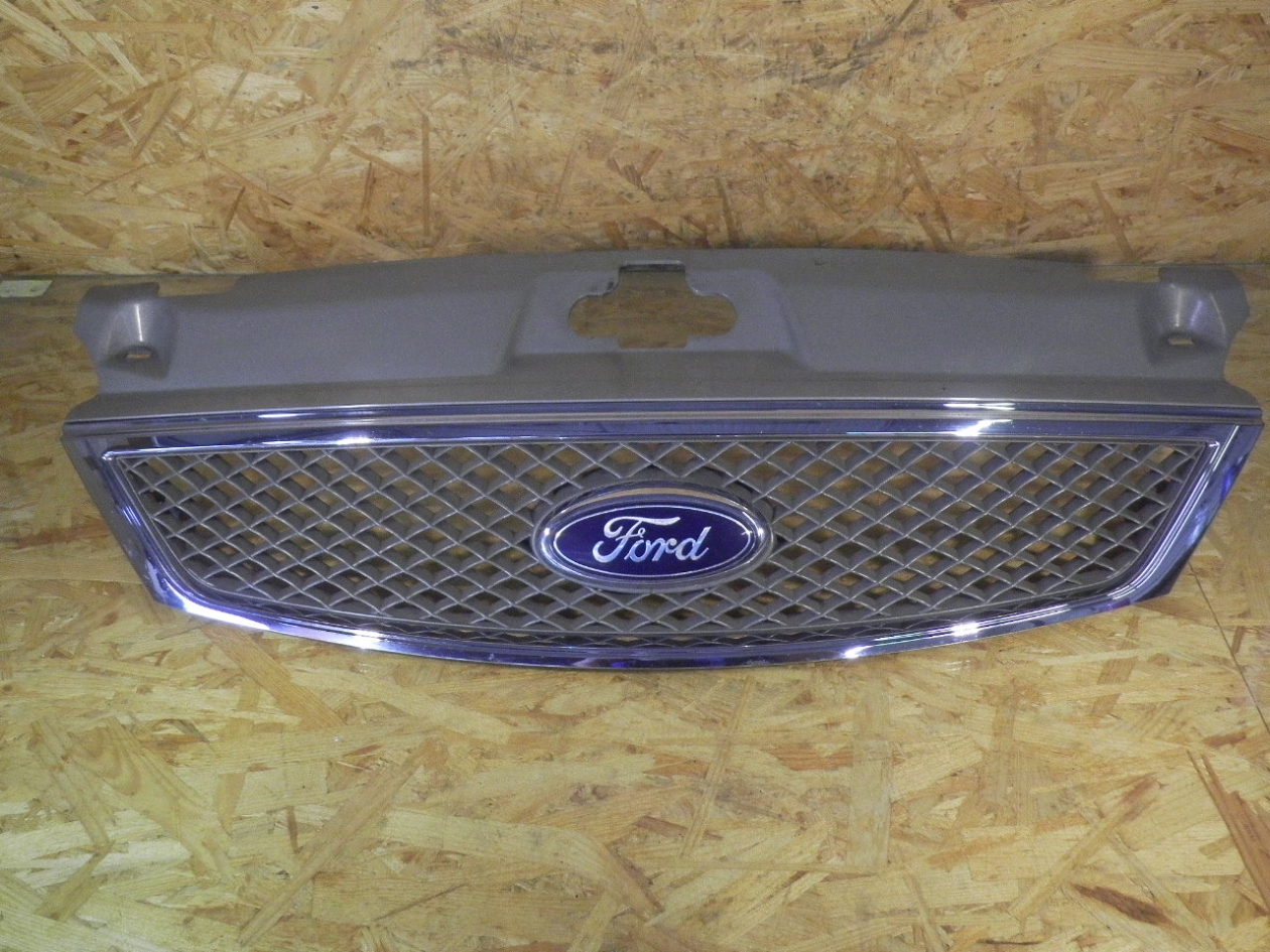 Ford 1227095 Grille