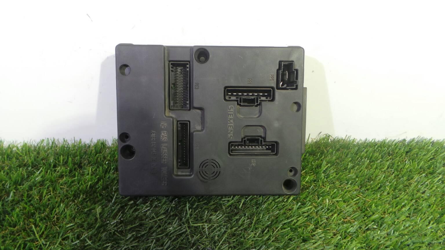 Fuse Box 8200029340B RENAULT, MEGANE I (BA0/1_) 1.9 dTi (BA1U